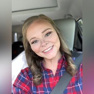 Meet your Posher, Mallory